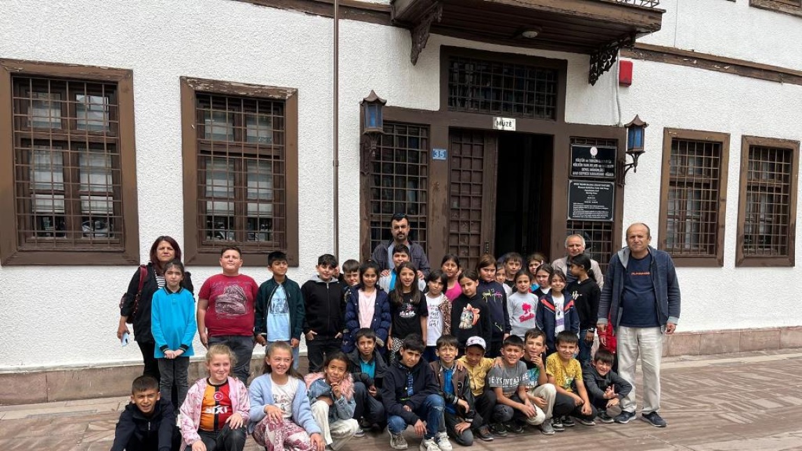 Öğrencilerimizden Müze Ziyaretleri